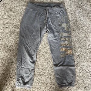 Cropped sweatpants